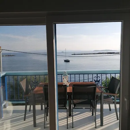 Panoramic Sea View Evmenia And Harbourside Sea Front * לוטראקי
