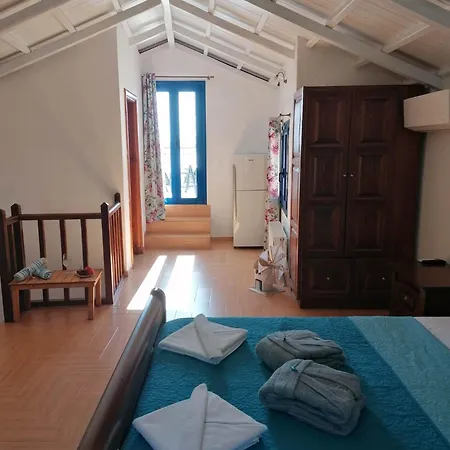 Panoramic Sea View Evmenia And Harbourside Sea Front Lejlighed Loutraki (Skopelos)